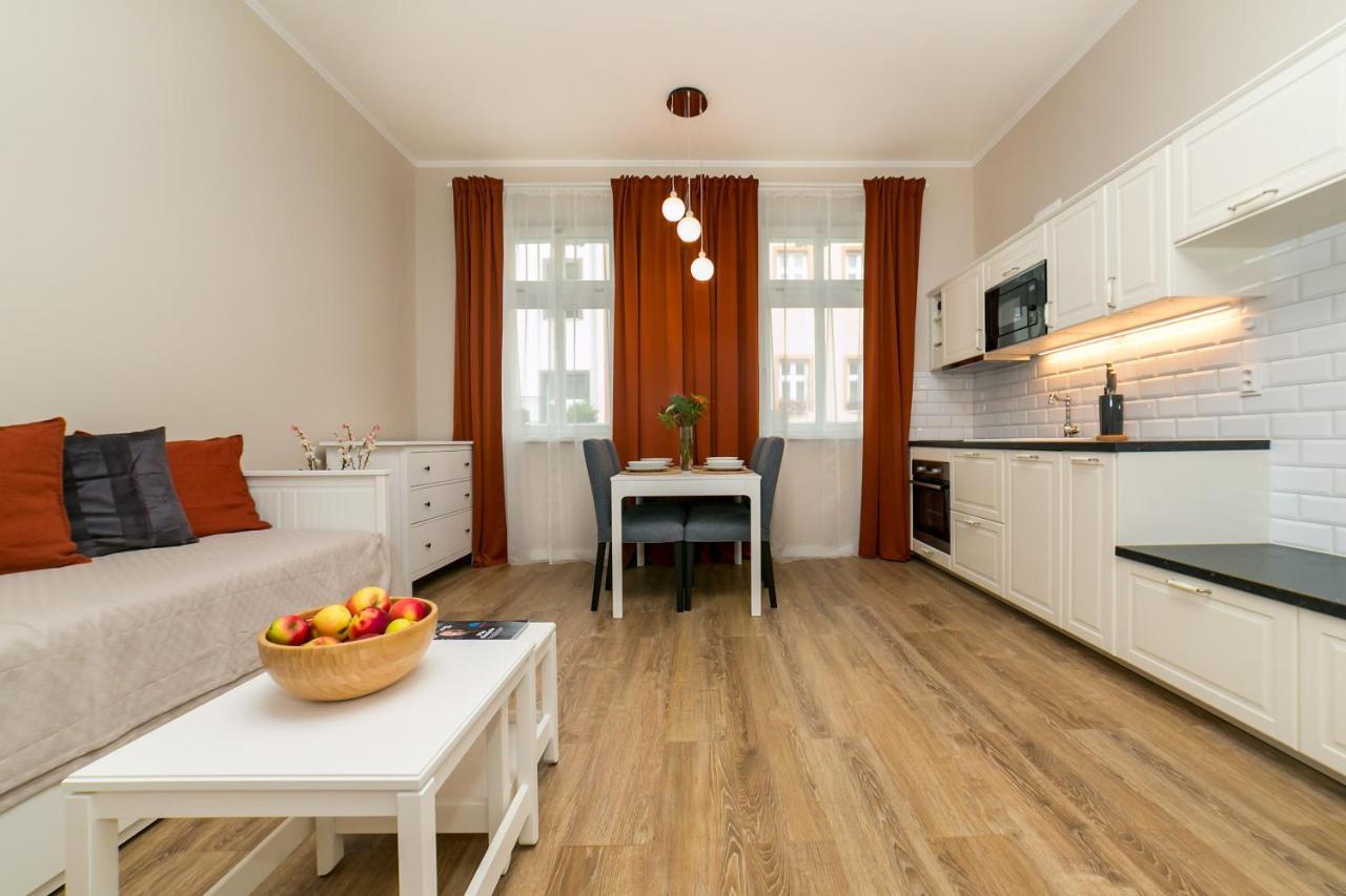 ברטיסלאבה New Studio 3 - Self Check In, Parking Possible, Weekend Free Parking מראה חיצוני תמונה